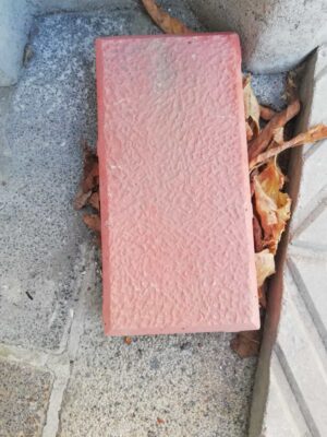 Sulu döküm parke taşı 10x20 * 4 cm