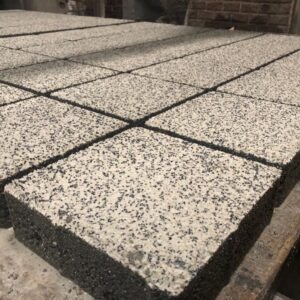 Mineral Yüzeyli Parke Taşı Kare