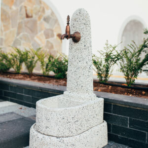 Beton çeşme